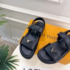 LV | 路易威登 26𝐬𝐬 🧡💚2026春夏新品 顶级版本‼️原版一致 专柜主打最新款 MARE系列LV字母扣 LV | 路易威登 26𝐬𝐬 🧡💚2026春夏新品 顶级版本‼️原版一致 专柜主打最新款 MARE系列LV字母扣
