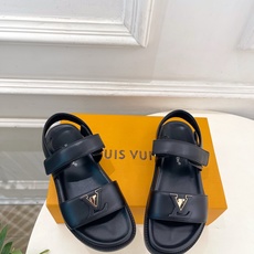 LV | 路易威登 26𝐬𝐬 🧡💚2026春夏新品 顶级版本‼️原版一致 专柜主打最新款 MARE系列LV字母扣 LV | 路易威登 26𝐬𝐬 🧡💚2026春夏新品 顶级版本‼️原版一致 专柜主打最新款 MARE系列LV字母扣