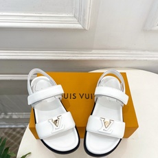 LV | 路易威登 26𝐬𝐬 🧡💚2026春夏新品 顶级版本‼️原版一致 专柜主打最新款 MARE系列LV字母扣 LV | 路易威登 26𝐬𝐬 🧡💚2026春夏新品 顶级版本‼️原版一致 专柜主打最新款 MARE系列LV字母扣