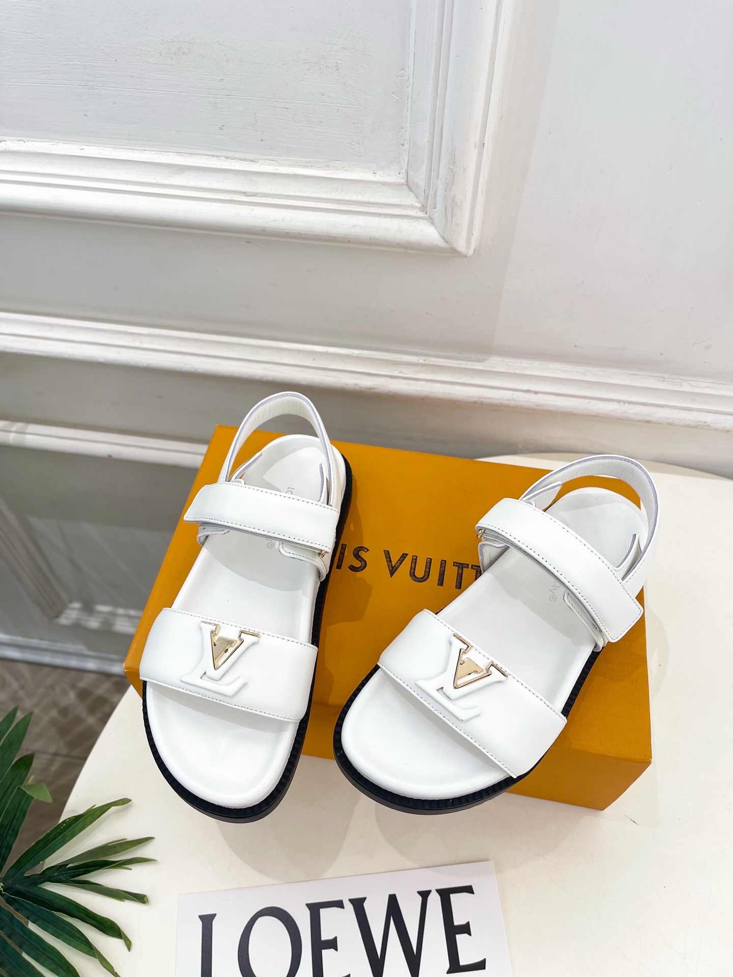 LV | 路易威登 26𝐬𝐬 🧡💚2026春夏新品 顶级版本‼️原版一致 专柜主打最新款 MARE系列LV字母扣 LV | 路易威登 26𝐬𝐬 🧡💚2026春夏新品 顶级版本‼️原版一致 专柜主打最新款 MARE系列LV字母扣