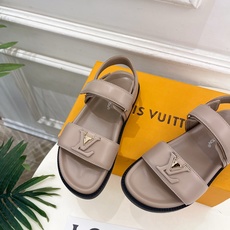 LV | 路易威登 26𝐬𝐬 🧡💚2026春夏新品 顶级版本‼️原版一致 专柜主打最新款 MARE系列LV字母扣 LV | 路易威登 26𝐬𝐬 🧡💚2026春夏新品 顶级版本‼️原版一致 专柜主打最新款 MARE系列LV字母扣