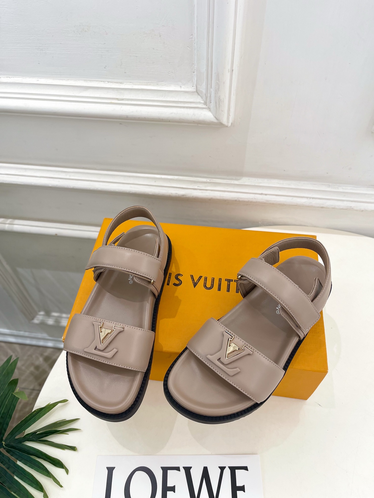 LV | 路易威登 26𝐬𝐬 🧡💚2026春夏新品 顶级版本‼️原版一致 专柜主打最新款 MARE系列LV字母扣 LV | 路易威登 26𝐬𝐬 🧡💚2026春夏新品 顶级版本‼️原版一致 专柜主打最新款 MARE系列LV字母扣