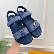 LV | 路易威登 26𝐬𝐬 🧡💚2026春夏新品 顶级版本‼️原版一致 专柜主打最新款 MARE系列LV字母扣 LV | 路易威登 26𝐬𝐬 🧡💚2026春夏新品 顶级版本‼️原版一致 专柜主打最新款 MARE系列LV字母扣
