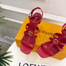 LV | 路易威登 26𝐬𝐬 🧡💚2026 春夏新款 顶级版本‼️原版一致 专柜主打最新款 经典LV金属圆扣罗马高 LV | 路易威登 26𝐬𝐬 🧡💚2026 春夏新款 顶级版本‼️原版一致 专柜主打最新款 经典LV金属圆扣罗马高