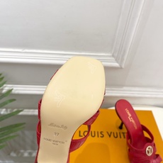 LV | 路易威登 26𝐬𝐬 🧡💚2026 春夏新款 顶级版本‼️原版一致 专柜主打最新款 经典LV金属圆扣罗马高 LV | 路易威登 26𝐬𝐬 🧡💚2026 春夏新款 顶级版本‼️原版一致 专柜主打最新款 经典LV金属圆扣罗马高