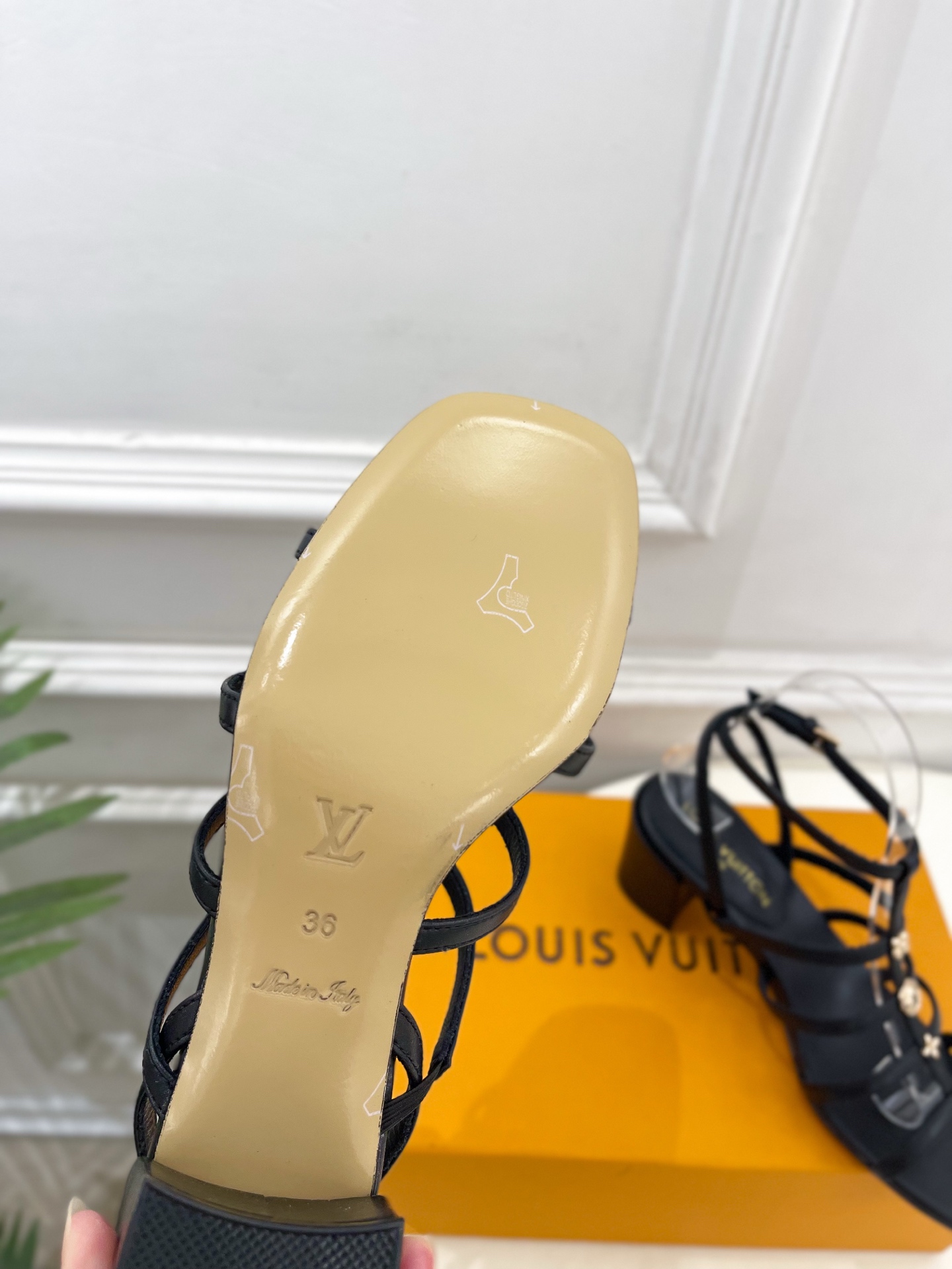 LV | 路易威登 26𝐬𝐬 🧡💚2026 春夏新款 顶级版本‼️原版一致 专柜主打最新款 经典LV GAIA金 LV | 路易威登 26𝐬𝐬 🧡💚2026 春夏新款 顶级版本‼️原版一致 专柜主打最新款 经典LV GAIA金