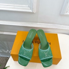 LV | 路易威登 26𝐬𝐬 🧡💚2026 春夏新款 顶级版本‼️原版一致 专柜主打最新款 经典LV 网纱水钻🍒樱 LV | 路易威登 26𝐬𝐬 🧡💚2026 春夏新款 顶级版本‼️原版一致 专柜主打最新款 经典LV 网纱水钻🍒樱