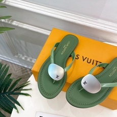 LV | 路易威登 26𝐬𝐬 🧡💚2026 春夏新款 顶级版本‼️原版一致 专柜主打最新款 经典LV 金属扣夹脚平 LV | 路易威登 26𝐬𝐬 🧡💚2026 春夏新款 顶级版本‼️原版一致 专柜主打最新款 经典LV 金属扣夹脚平