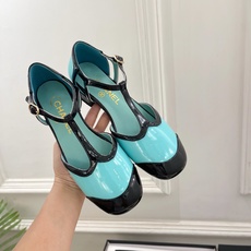 𝐂𝐇𝐀𝐍𝐄𝐋 | 小香 26𝐬𝐬 🦋2026 春夏新品 专柜经典走秀款 小香双C拼色T字带中空平底凉鞋 系列上新 𝐂𝐇𝐀𝐍𝐄𝐋 | 小香 26𝐬𝐬 🦋2026 春夏新品 专柜经典走秀款 小香双C拼色T字带中空平底凉鞋 系列上新
