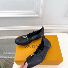 LV | 路易威登 26𝐬𝐬 🧡💚2026 春夏新款 顶级版本‼️原版一致 专柜主打最新款 NOLITA 金属扣褶 LV | 路易威登 26𝐬𝐬 🧡💚2026 春夏新款 顶级版本‼️原版一致 专柜主打最新款 NOLITA 金属扣褶