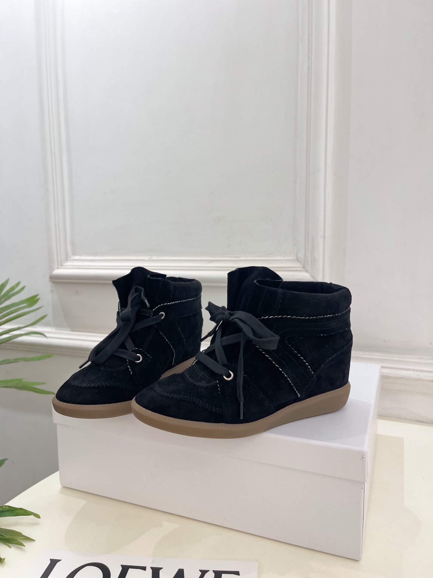 ISABEL MARANT | 伊莎贝尔 26𝐬𝐬 2026新品 经典复古内增高休闲短靴———————————— 一个 ISABEL MARANT | 伊莎贝尔 26𝐬𝐬 2026新品 经典复古内增高休闲短靴———————————— 一个