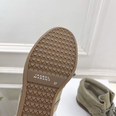 ISABEL MARANT | 伊莎贝尔 26𝐬𝐬 2026新品 经典复古内增高休闲短靴———————————— 一个 ISABEL MARANT | 伊莎贝尔 26𝐬𝐬 2026新品 经典复古内增高休闲短靴———————————— 一个