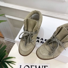 ISABEL MARANT | 伊莎贝尔 26𝐬𝐬 2026新品 经典复古内增高休闲短靴———————————— 一个 ISABEL MARANT | 伊莎贝尔 26𝐬𝐬 2026新品 经典复古内增高休闲短靴———————————— 一个
