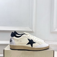 Golden Goose 2026秋冬新品 经典星星做旧情侣款休闲脏脏鞋—————— GGDB作为这两年最受欢迎的设计 Golden Goose 2026秋冬新品 经典星星做旧情侣款休闲脏脏鞋—————— GGDB作为这两年最受欢迎的设计