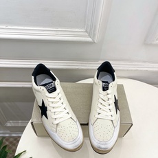 Golden Goose 2026秋冬新品 经典星星做旧情侣款休闲脏脏鞋—————— GGDB作为这两年最受欢迎的设计 Golden Goose 2026秋冬新品 经典星星做旧情侣款休闲脏脏鞋—————— GGDB作为这两年最受欢迎的设计