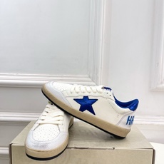 Golden Goose 2026秋冬新品 经典星星做旧情侣款休闲脏脏鞋—————— GGDB作为这两年最受欢迎的设计 Golden Goose 2026秋冬新品 经典星星做旧情侣款休闲脏脏鞋—————— GGDB作为这两年最受欢迎的设计