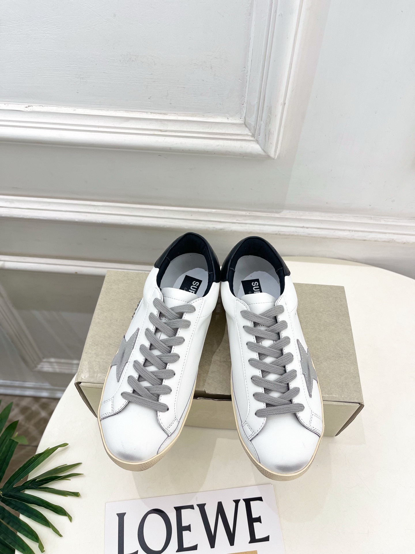 Golden Goose  2026秋冬新品 经典星星做旧情侣款休闲脏脏鞋—————— GGDB作为这两年最受欢迎的设计
