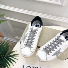 Golden Goose 2026秋冬新品 经典星星做旧情侣款休闲脏脏鞋—————— GGDB作为这两年最受欢迎的设计 Golden Goose 2026秋冬新品 经典星星做旧情侣款休闲脏脏鞋—————— GGDB作为这两年最受欢迎的设计