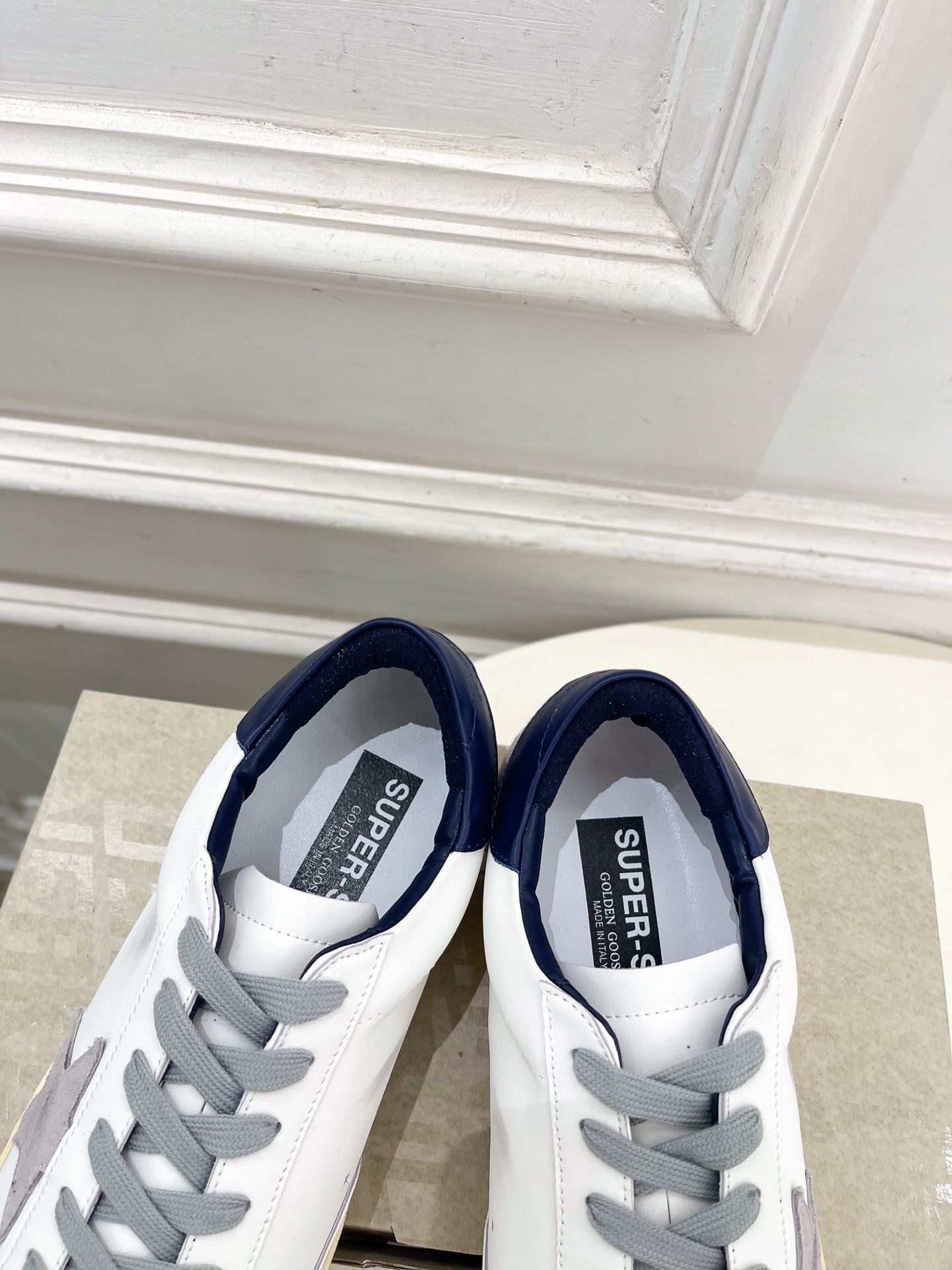 Golden Goose  2026秋冬新品 经典星星做旧情侣款休闲脏脏鞋—————— GGDB作为这两年最受欢迎的设计