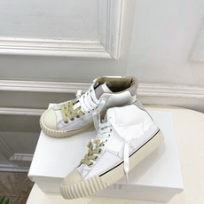 Maison Margiela· 马吉拉26𝐬𝐬 2026春夏新品 马吉拉休闲中帮帆布鞋 绑带德训鞋 ———————— Maison Margiela· 马吉拉26𝐬𝐬 2026春夏新品 马吉拉休闲中帮帆布鞋 绑带德训鞋 ————————