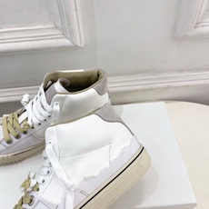 Maison Margiela· 马吉拉26𝐬𝐬 2026春夏新品 马吉拉休闲中帮帆布鞋 绑带德训鞋 ———————— Maison Margiela· 马吉拉26𝐬𝐬 2026春夏新品 马吉拉休闲中帮帆布鞋 绑带德训鞋 ————————