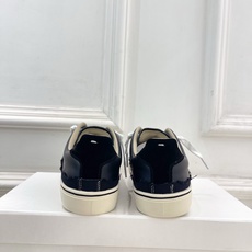 Maison Margiela· 马吉拉26𝐬𝐬 2026春夏新品 MM6马吉拉休闲低帮帆布鞋 绑带德训鞋 ————— Maison Margiela· 马吉拉26𝐬𝐬 2026春夏新品 MM6马吉拉休闲低帮帆布鞋 绑带德训鞋 —————