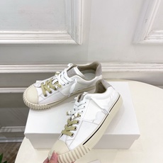 Maison Margiela· 马吉拉26𝐬𝐬 2026春夏新品 MM6马吉拉休闲低帮帆布鞋 绑带德训鞋 ————— Maison Margiela· 马吉拉26𝐬𝐬 2026春夏新品 MM6马吉拉休闲低帮帆布鞋 绑带德训鞋 —————