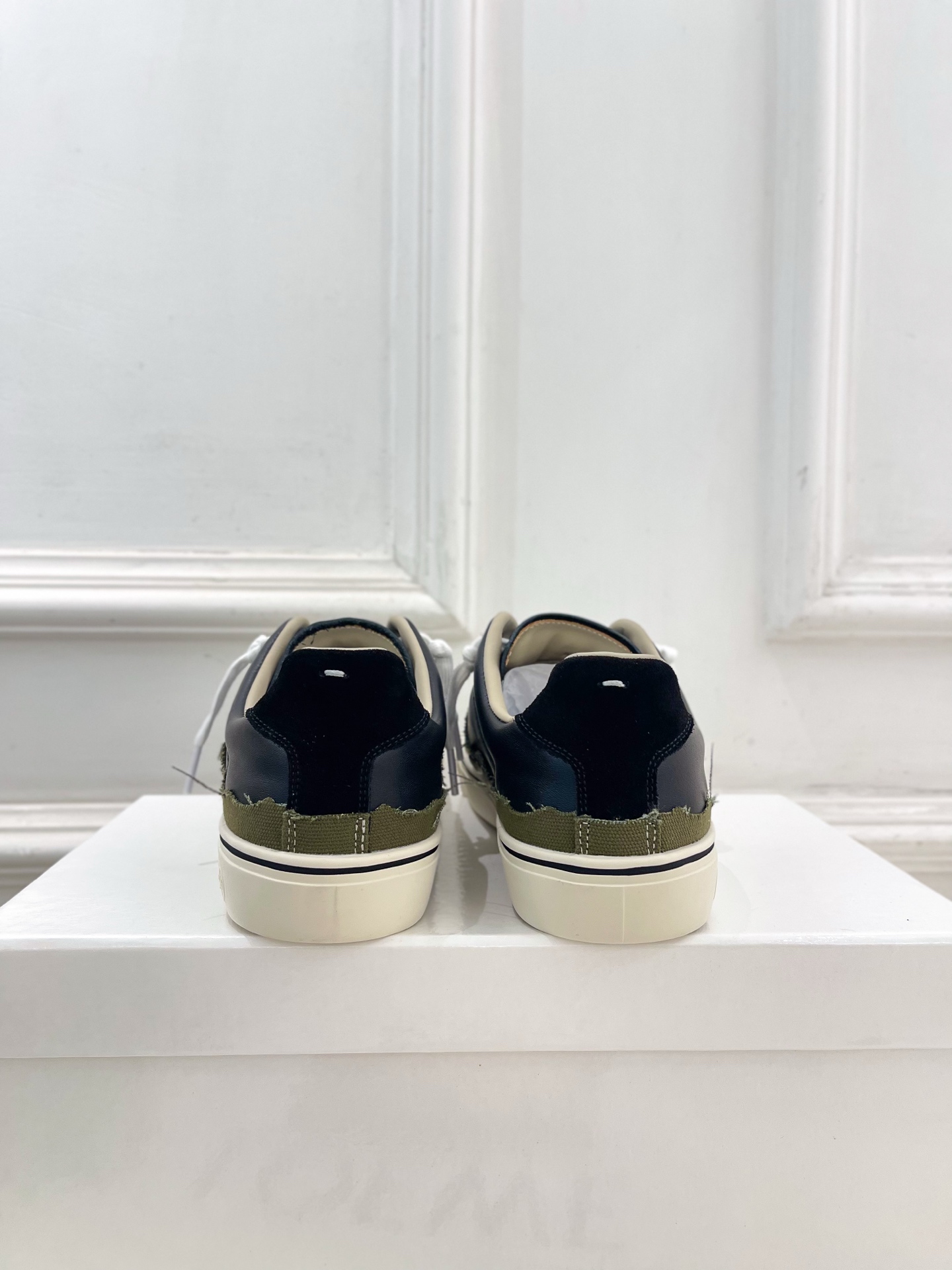 Maison Margiela· 马吉拉26𝐬𝐬  2026春夏新品 MM6马吉拉休闲低帮帆布鞋 绑带德训鞋 —————
