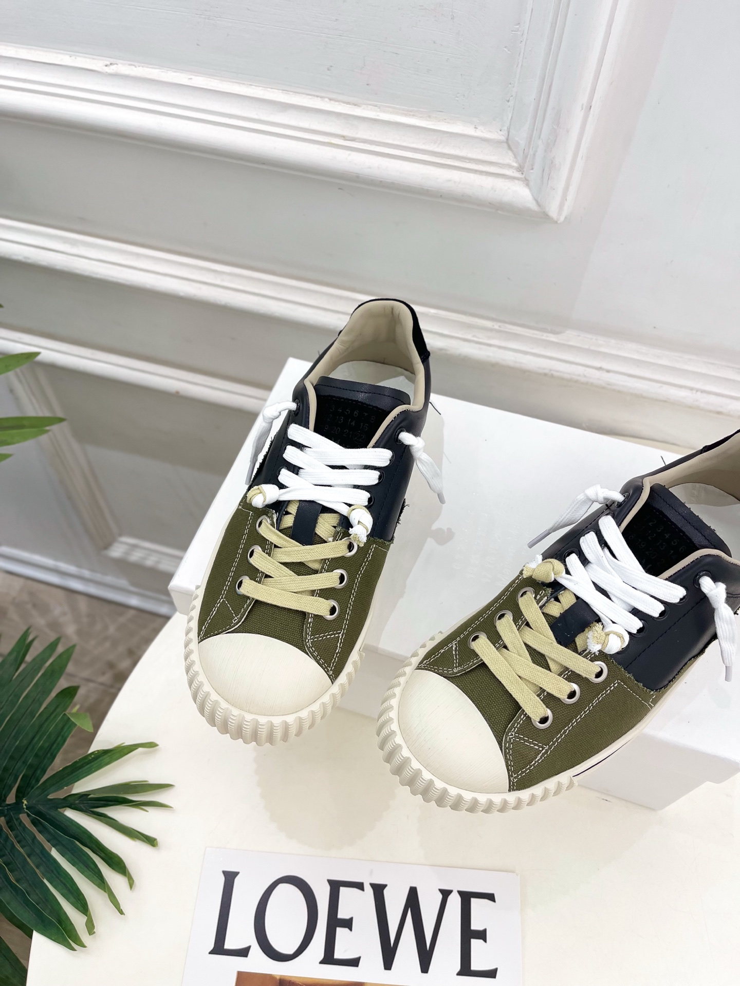 Maison Margiela· 马吉拉26𝐬𝐬  2026春夏新品 MM6马吉拉休闲低帮帆布鞋 绑带德训鞋 —————