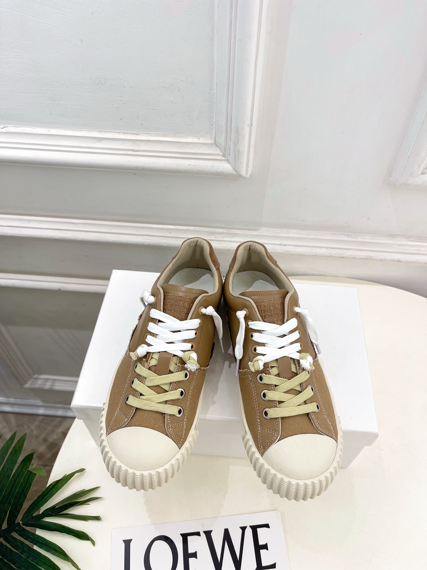 Maison Margiela· 马吉拉26𝐬𝐬  2026春夏新品 MM6马吉拉休闲低帮帆布鞋 绑带德训鞋 —————