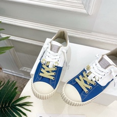 Maison Margiela· 马吉拉26𝐬𝐬 2026春夏新品 MM6马吉拉休闲低帮帆布鞋 绑带德训鞋 ————— Maison Margiela· 马吉拉26𝐬𝐬 2026春夏新品 MM6马吉拉休闲低帮帆布鞋 绑带德训鞋 —————