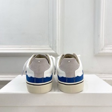 Maison Margiela· 马吉拉26𝐬𝐬 2026春夏新品 MM6马吉拉休闲低帮帆布鞋 绑带德训鞋 ————— Maison Margiela· 马吉拉26𝐬𝐬 2026春夏新品 MM6马吉拉休闲低帮帆布鞋 绑带德训鞋 —————