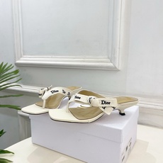 Dior | 迪奥 26𝐬𝐬 🧡💚2026春夏新品 顶级版本⚠️ 专柜主打新款 J'Adior刺绣饰带蝴蝶结猫跟 Dior | 迪奥 26𝐬𝐬 🧡💚2026春夏新品 顶级版本⚠️ 专柜主打新款 J'Adior刺绣饰带蝴蝶结猫跟
