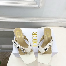 Dior | 迪奥 26𝐬𝐬 🧡💚2026春夏新品 顶级版本⚠️ 专柜主打新款 J'Adior刺绣饰带蝴蝶结猫跟 Dior | 迪奥 26𝐬𝐬 🧡💚2026春夏新品 顶级版本⚠️ 专柜主打新款 J'Adior刺绣饰带蝴蝶结猫跟