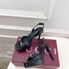 Gucci | 古驰 26𝐬𝐬 ⭐️ G家 主打系列终于面世,狠货值得期待!原有的经典 创造新设计 ✨ ❥2026 Gucci | 古驰 26𝐬𝐬 ⭐️ G家 主打系列终于面世,狠货值得期待!原有的经典 创造新设计 ✨ ❥2026