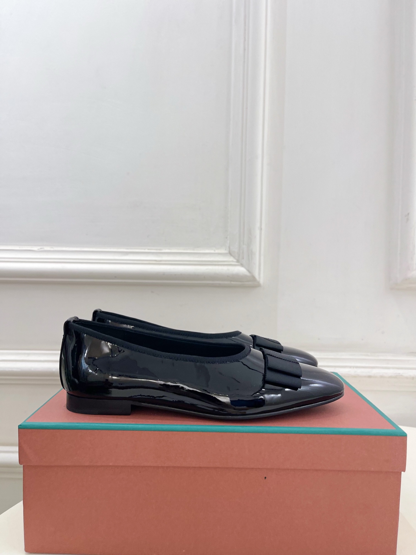 Loro Piana 乐悠翩雅 26𝐬𝐬 🌸 2026春夏新品 代购级别 LP蝴蝶结平底芭蕾鞋 ————————— LP Loro Piana 乐悠翩雅 26𝐬𝐬 🌸 2026春夏新品 代购级别 LP蝴蝶结平底芭蕾鞋 ————————— LP