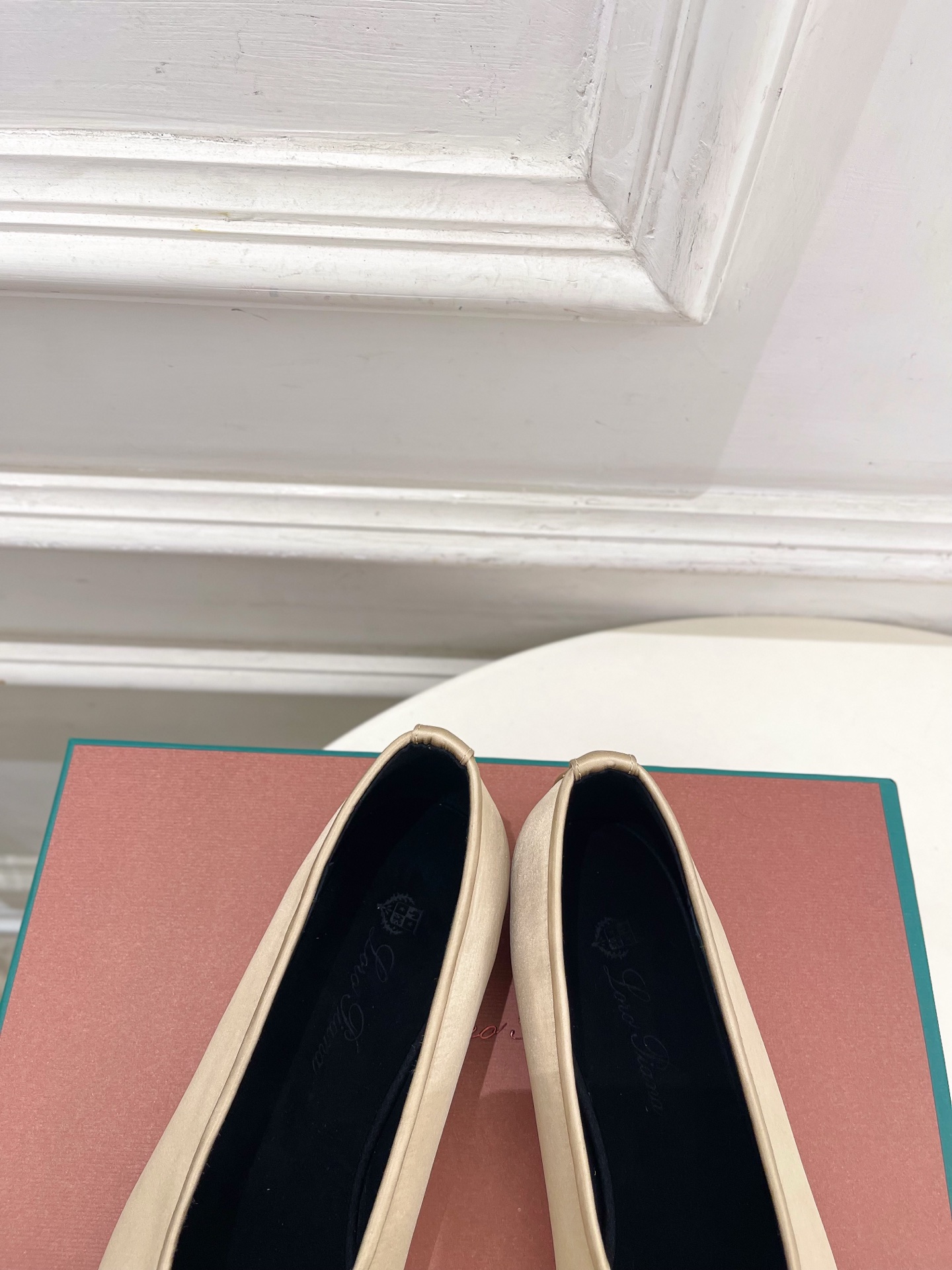 Loro Piana 乐悠翩雅 26𝐬𝐬 🌸 2026春夏新品 代购级别 LP蝴蝶结平底芭蕾鞋 ————————— LP Loro Piana 乐悠翩雅 26𝐬𝐬 🌸 2026春夏新品 代购级别 LP蝴蝶结平底芭蕾鞋 ————————— LP