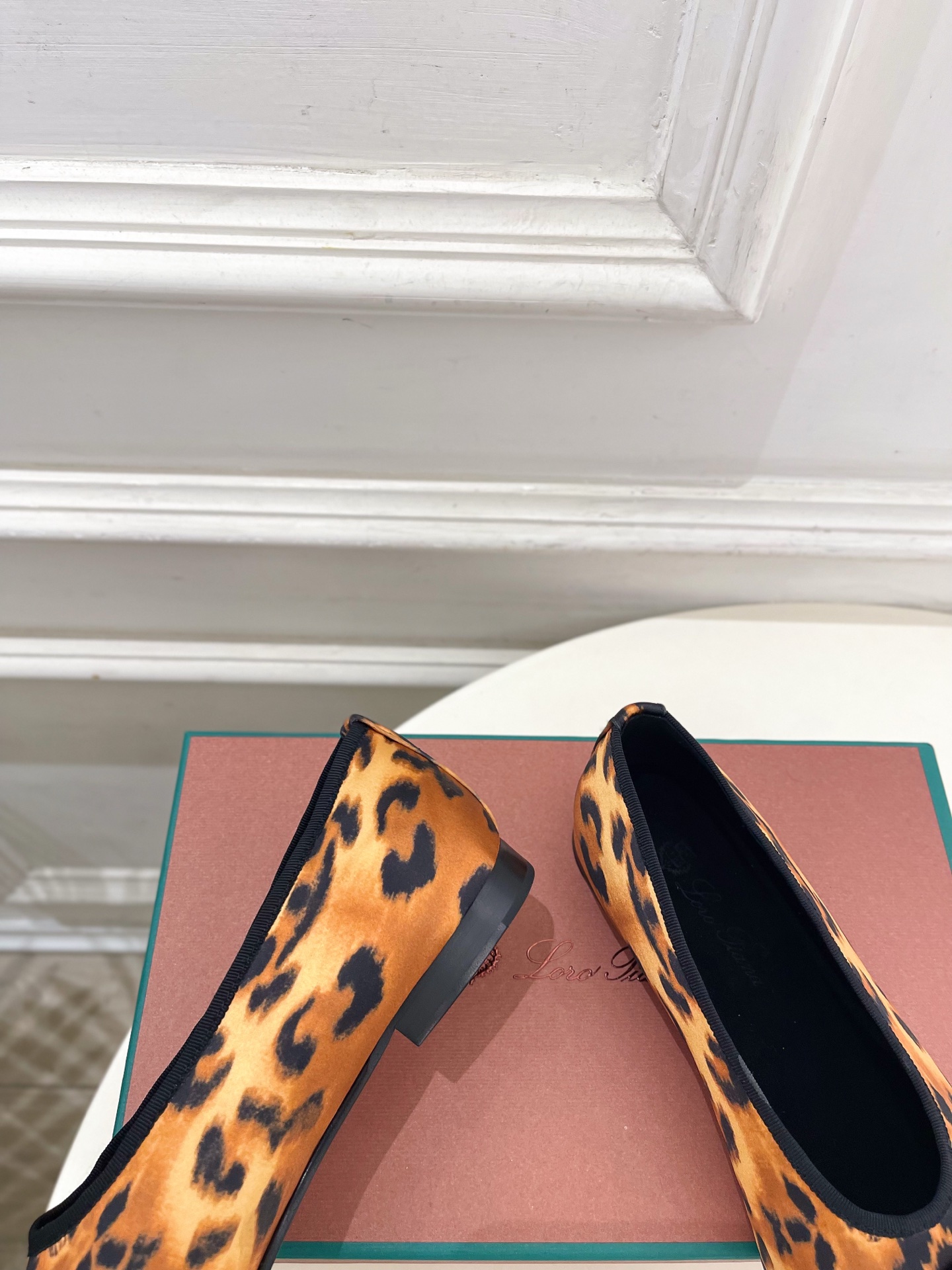 Loro Piana 乐悠翩雅 26𝐬𝐬 🌸 2026春夏新品 代购级别 LP蝴蝶结平底芭蕾鞋 ————————— LP Loro Piana 乐悠翩雅 26𝐬𝐬 🌸 2026春夏新品 代购级别 LP蝴蝶结平底芭蕾鞋 ————————— LP