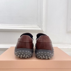 Miu Miu | 缪缪 26𝐬𝐬 🖤2026早秋新品 专柜主打最新走秀款 复古厚底休闲乐福鞋 火爆上新! 🍒BS缪家 Miu Miu | 缪缪 26𝐬𝐬 🖤2026早秋新品 专柜主打最新走秀款 复古厚底休闲乐福鞋 火爆上新! 🍒BS缪家