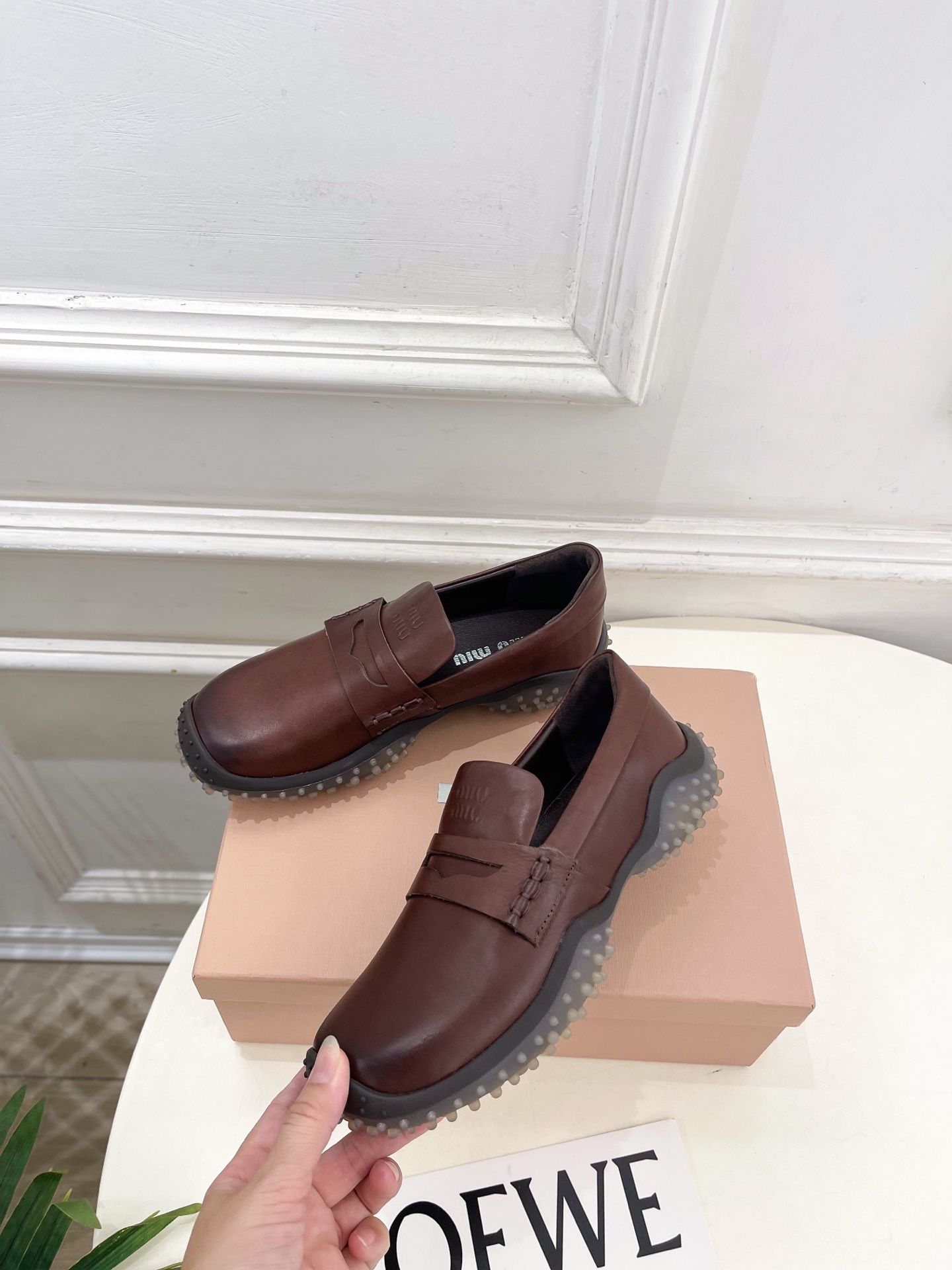 Miu Miu | 缪缪 26𝐬𝐬 🖤2026早秋新品 专柜主打最新走秀款 复古厚底休闲乐福鞋 火爆上新! 🍒BS缪家 Miu Miu | 缪缪 26𝐬𝐬 🖤2026早秋新品 专柜主打最新走秀款 复古厚底休闲乐福鞋 火爆上新! 🍒BS缪家