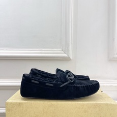 The row 2026春夏新品 复古蝴蝶结褶皱毛毛一脚蹬乐福鞋 ————————— 作为这两年最受欢迎的设计师牌,设计 The row 2026春夏新品 复古蝴蝶结褶皱毛毛一脚蹬乐福鞋 ————————— 作为这两年最受欢迎的设计师牌,设计