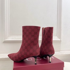 Gucci | 古驰 26𝐬𝐬 ⭐️ G家 主打系列终于面世,狠货值得期待!原有的经典 创造新设计 ✨ ❥2026 Gucci | 古驰 26𝐬𝐬 ⭐️ G家 主打系列终于面世,狠货值得期待!原有的经典 创造新设计 ✨ ❥2026
