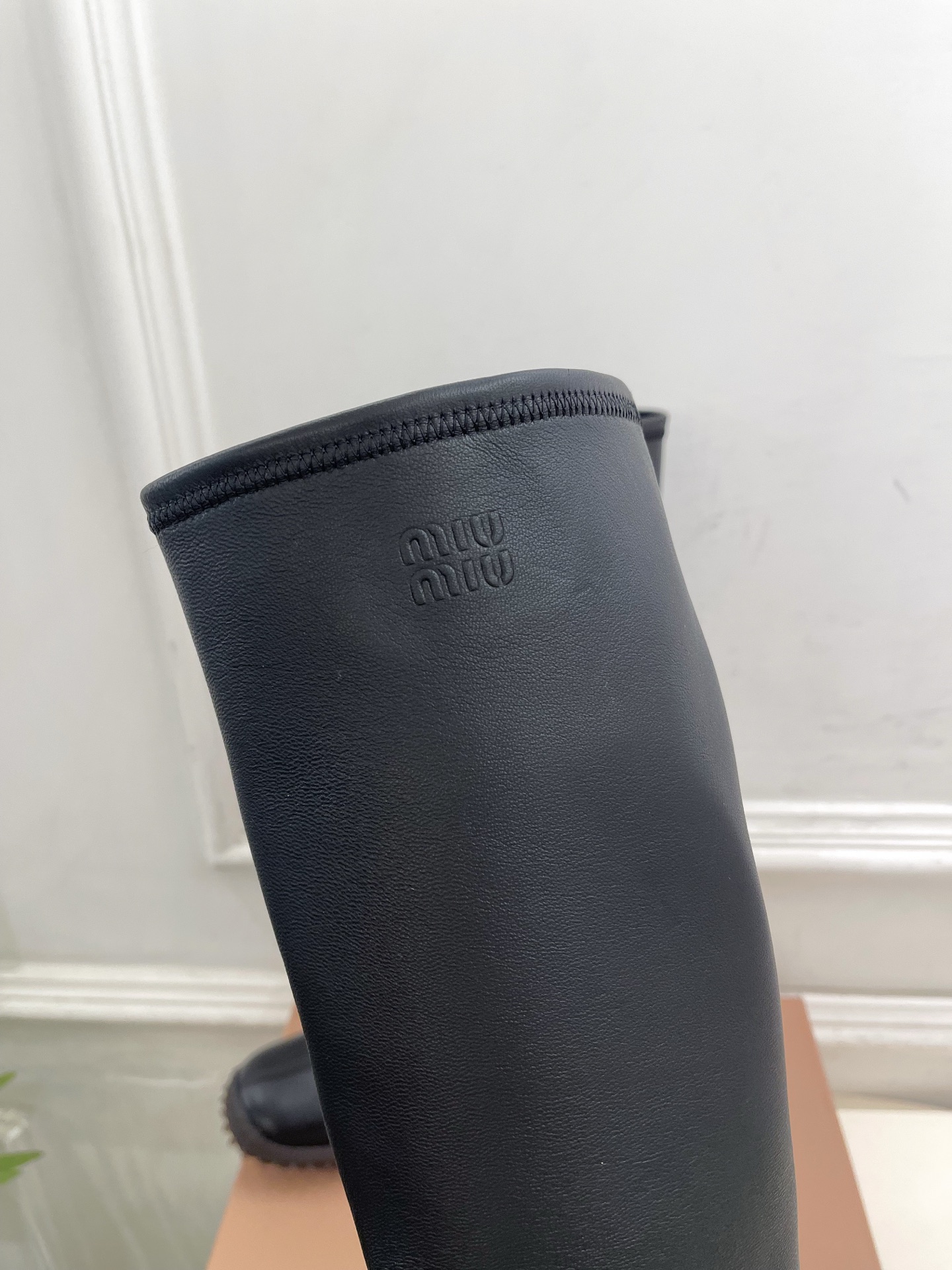 Miu Miu | 缪缪 26𝐬𝐬 🖤2026秋冬新品 专柜主打最新走秀款 复古厚底弹力长靴 火爆上新! 🍒BS缪家高 Miu Miu | 缪缪 26𝐬𝐬 🖤2026秋冬新品 专柜主打最新走秀款 复古厚底弹力长靴 火爆上新! 🍒BS缪家高