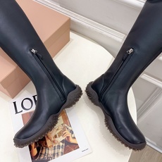 Miu Miu | 缪缪 26𝐬𝐬 🖤2026秋冬新品 专柜主打最新走秀款 复古厚底弹力长靴 火爆上新! 🍒BS缪家高 Miu Miu | 缪缪 26𝐬𝐬 🖤2026秋冬新品 专柜主打最新走秀款 复古厚底弹力长靴 火爆上新! 🍒BS缪家高