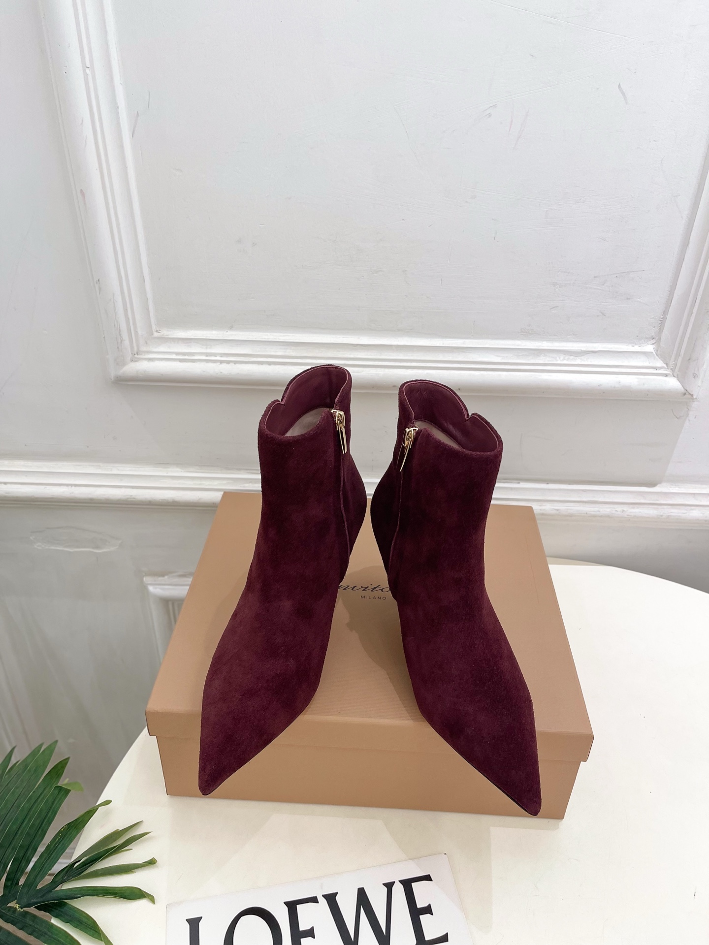 Gianvito Rossi|吉安维托·罗西 26𝐬𝐬 2026秋冬新品 GR复古尖头侧拉链高跟短靴 火爆上新! 这鞋 Gianvito Rossi|吉安维托·罗西 26𝐬𝐬 2026秋冬新品 GR复古尖头侧拉链高跟短靴 火爆上新! 这鞋
