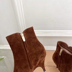 Gianvito Rossi|吉安维托·罗西 26𝐬𝐬 2026秋冬新品 GR复古尖头侧拉链高跟短靴 火爆上新! 这鞋 Gianvito Rossi|吉安维托·罗西 26𝐬𝐬 2026秋冬新品 GR复古尖头侧拉链高跟短靴 火爆上新! 这鞋
