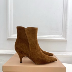 Gianvito Rossi|吉安维托·罗西 26𝐬𝐬 2026秋冬新品 GR复古尖头侧拉链高跟短靴 火爆上新! 这鞋 Gianvito Rossi|吉安维托·罗西 26𝐬𝐬 2026秋冬新品 GR复古尖头侧拉链高跟短靴 火爆上新! 这鞋