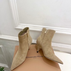 Gianvito Rossi|吉安维托·罗西 26𝐬𝐬 2026秋冬新品 GR复古尖头侧拉链高跟短靴 火爆上新! 这鞋 Gianvito Rossi|吉安维托·罗西 26𝐬𝐬 2026秋冬新品 GR复古尖头侧拉链高跟短靴 火爆上新! 这鞋