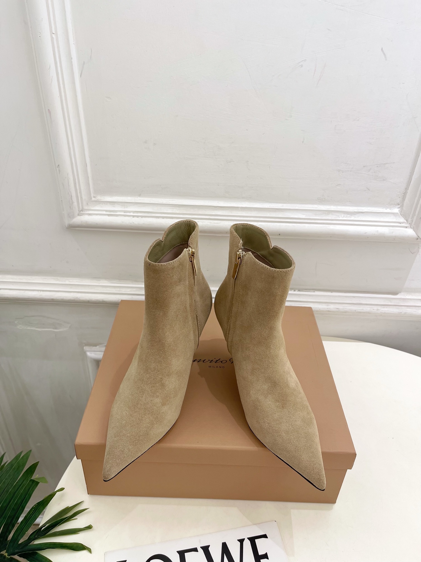 Gianvito Rossi|吉安维托·罗西 26𝐬𝐬 2026秋冬新品 GR复古尖头侧拉链高跟短靴 火爆上新! 这鞋 Gianvito Rossi|吉安维托·罗西 26𝐬𝐬 2026秋冬新品 GR复古尖头侧拉链高跟短靴 火爆上新! 这鞋