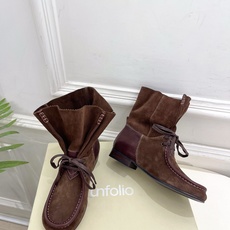 unfolio 26𝐬𝐬 秋冬新品复古系带袋鼠鞋短靴 ————————— 作为这两年最受欢迎的鬼才设计师品牌,设计简单 unfolio 26𝐬𝐬 秋冬新品复古系带袋鼠鞋短靴 ————————— 作为这两年最受欢迎的鬼才设计师品牌,设计简单